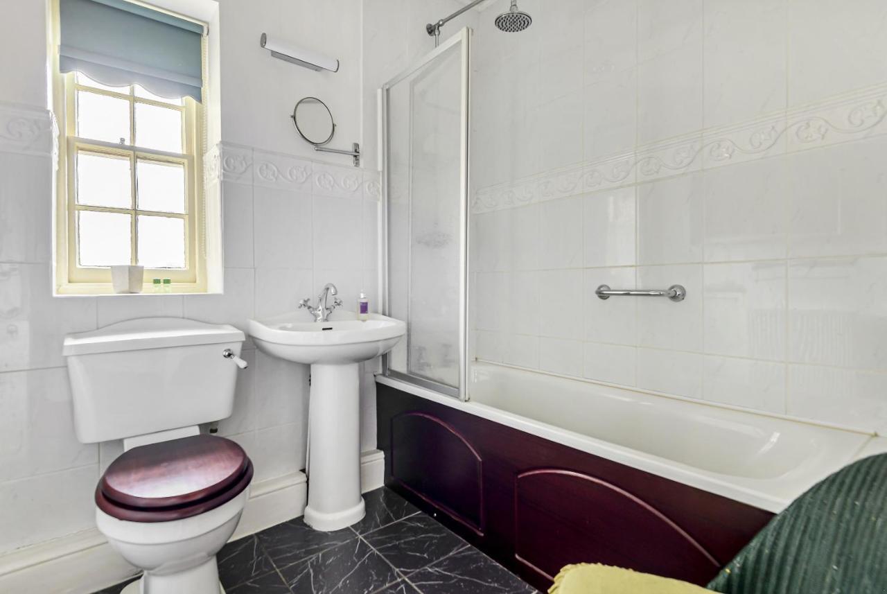 Roscrea Bed & Breakfast Bodmin Eksteriør billede